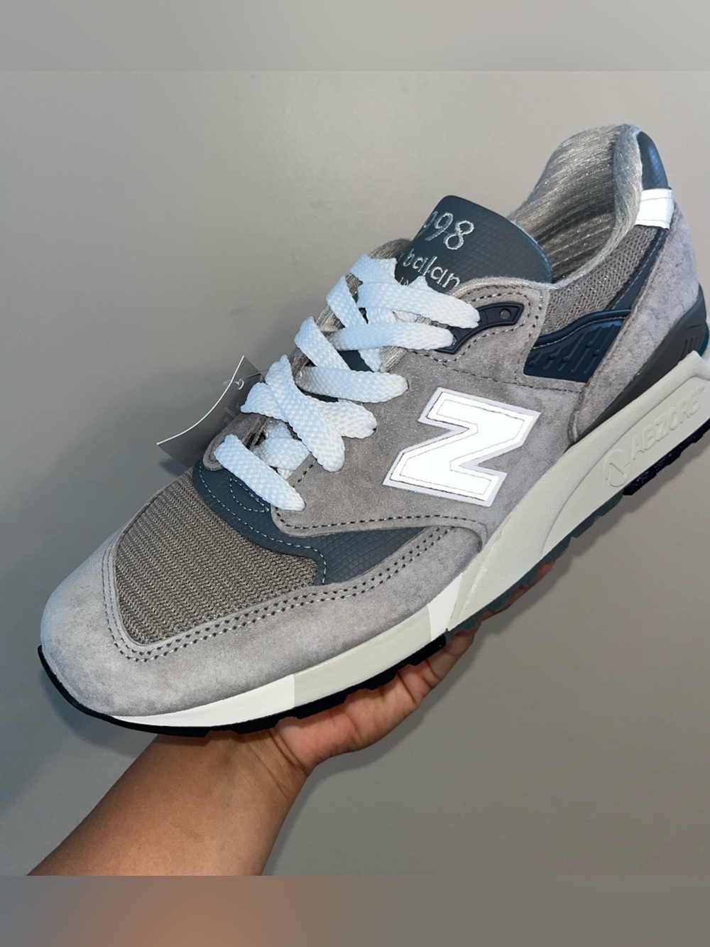 New Balance 998 Core Made in USA Grey Silver Athletic Sneaker Men Size 8 and 9